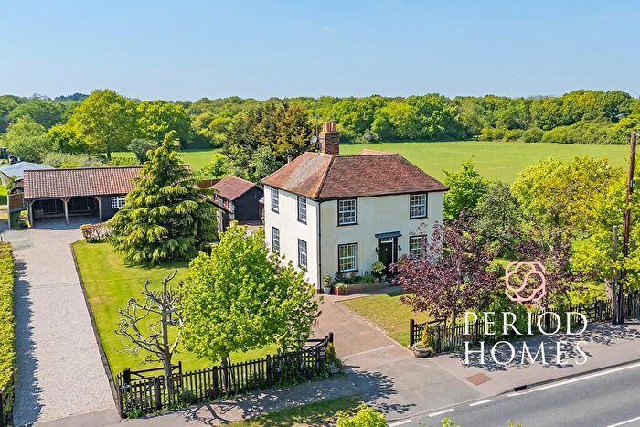 4 Bedroom Detached House For Sale In Noak Hill Road, Billericay, CM12