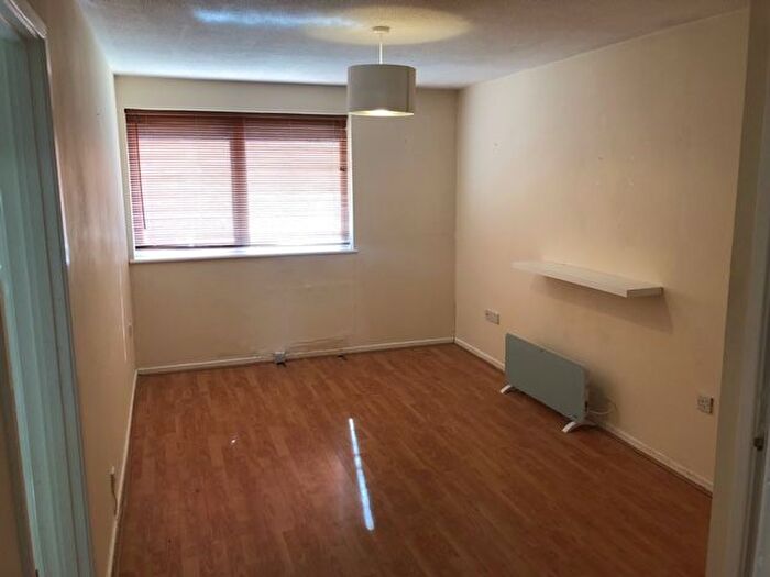 1 Bedroom Flat To Rent In Humbletoft Road, Dereham, NR19