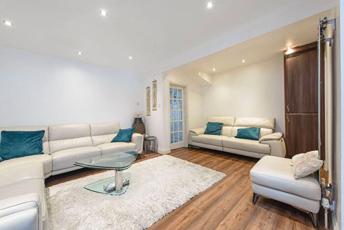 4 Bedroom Terraced House For Sale In Ballards Road, Dollis Hill, London, NW2