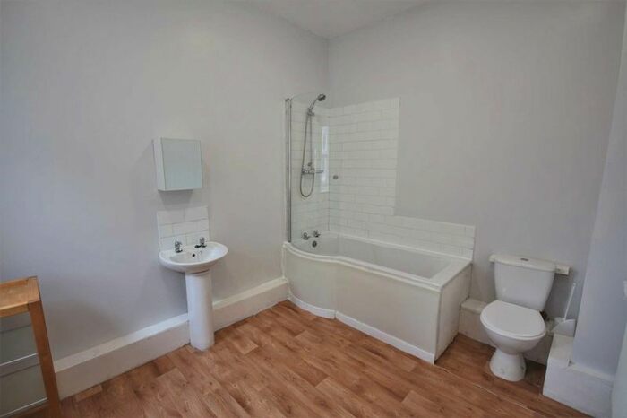 2 Bedroom Flat To Rent In High Street, Loftus, Saltburn-By-The-Sea, TS13