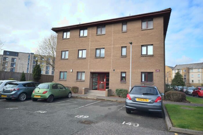 3 Bedroom Apartment To Rent In Allanfield, Flat, Edinburgh, City Of Edinburgh, EH7