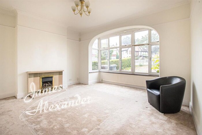 4 Bedroom Detached House For Sale In Pollards Hill North, London, SW16