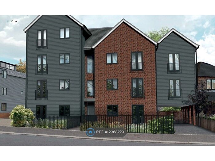 1 Bedroom Flat To Rent In Regal House, East Grinstead, RH19