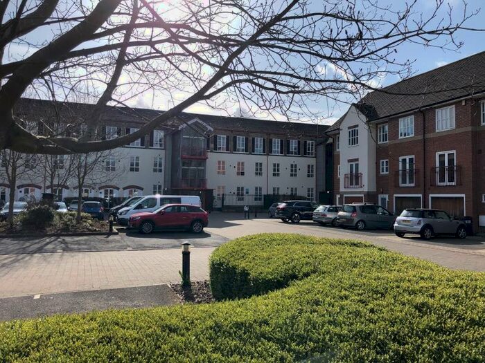 1 Bedroom Apartment To Rent In Stone Mill Court, Tannery Park, LS6
