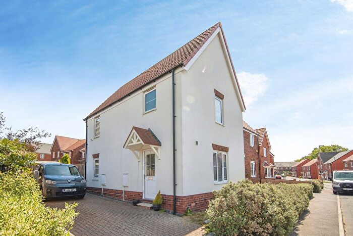 3 Bedroom Semi-Detached House For Sale In Grace Farrant Road, Great Cornard, Sudbury, CO10