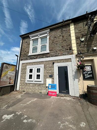 6 Bedroom End Of Terrace House To Rent In Downend Road, Fishponds, BS16