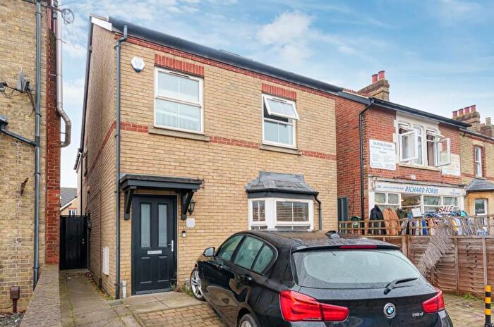 2 Bedroom Flat To Rent In Windmill Road, Central Headington, OX3