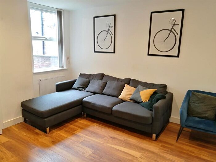 6 Bedroom Terraced House To Rent In Brailsford Road, Fallowfield, M14