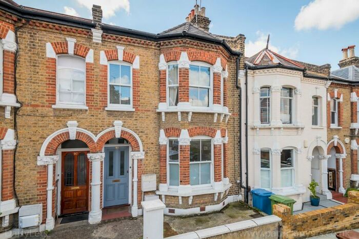 2 Bedroom Flat For Sale In Goodrich Road, East Dulwich, London, SE22