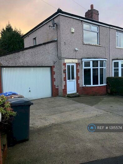 2 Bedroom Semi-Detached House To Rent In Lyndhurst Avenue, Blackburn, BB1