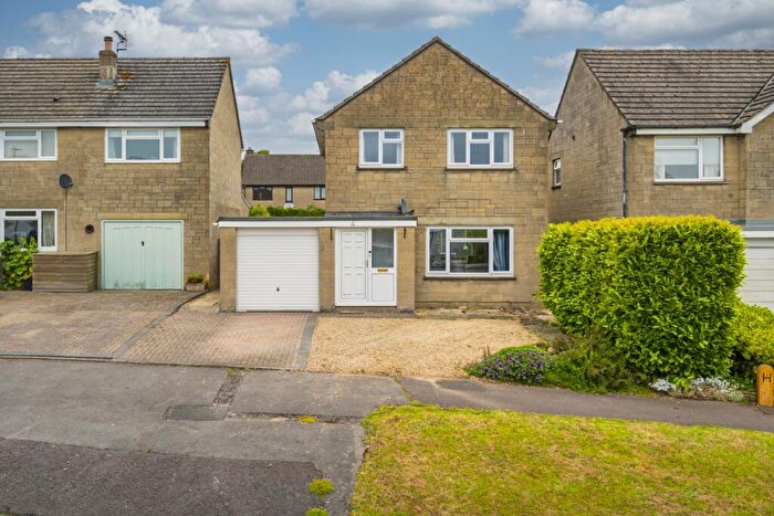 3 Bedroom Detached House For Sale In Conygar Road, Tetbury, Gloucestershire, GL8
