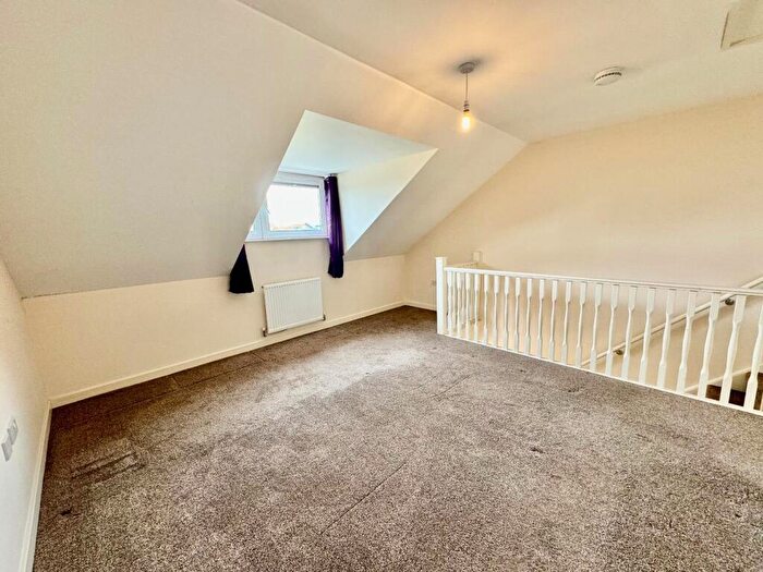 3 Bedroom Town House For Sale In John Williams Boulevard, Darlington, DL1