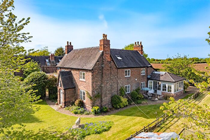 6 Bedroom Detached House For Sale In Carr Green Lane, Warburton, Lymm, WA13