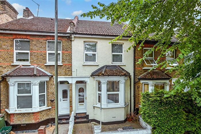 3 Bedroom Terraced House For Sale In Tharp Road, Wallington, Surrey, SM6
