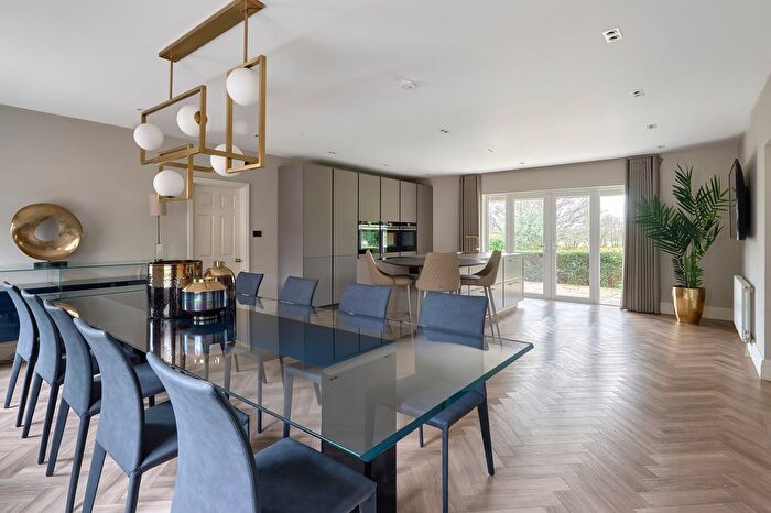 4 Bedroom Detached House For Sale In Rowlands Castle, Hampshire, PO9