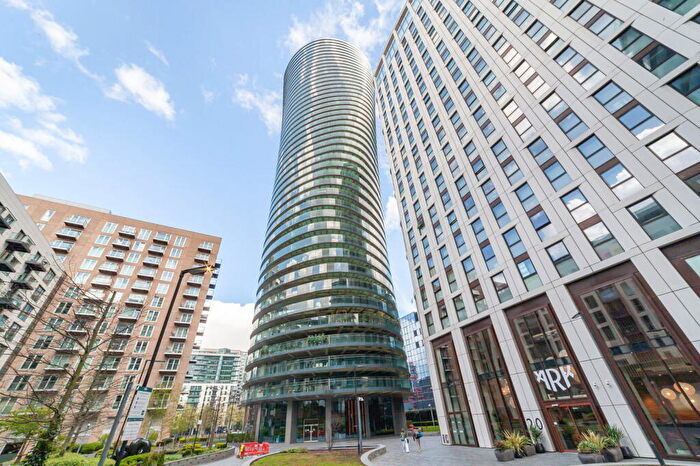 1 Bedroom Apartment For Sale In Arena Tower, Crossharbour Plaza, E14