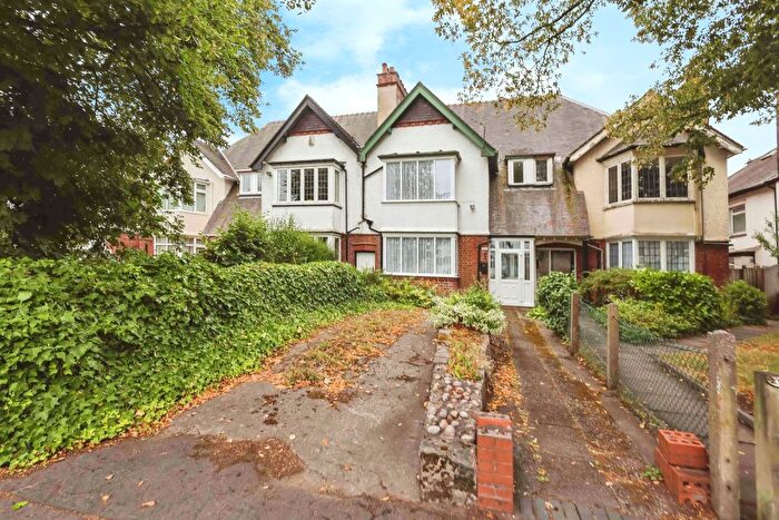 4 Bedroom Terraced House For Sale In Kingsbury Road, Erdington, Birmingham, B24