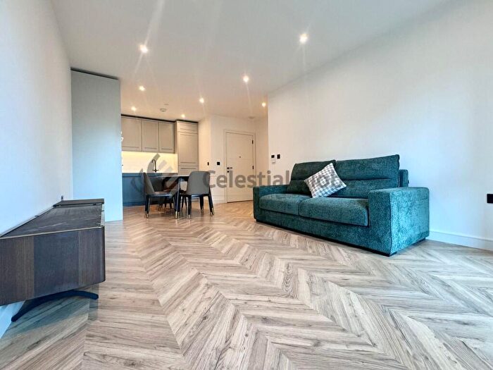2 Bedroom Apartment To Rent In Heritage Walk, Kingston Upon Thames, Surrey, KT1