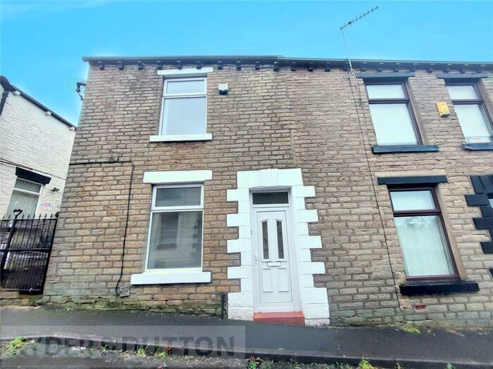 2 Bedroom End Of Terrace House To Rent In Platt Street, Springhead, Oldham, Greater Manchester, OL4
