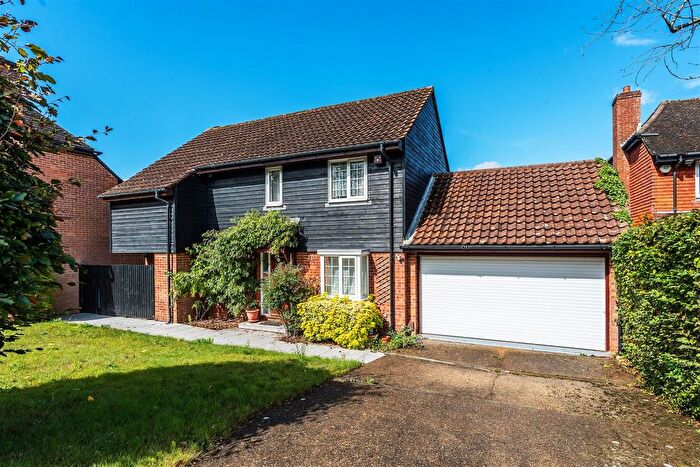 3 Bedroom Detached House For Sale In Stanhopes, Limpsfield, RH8