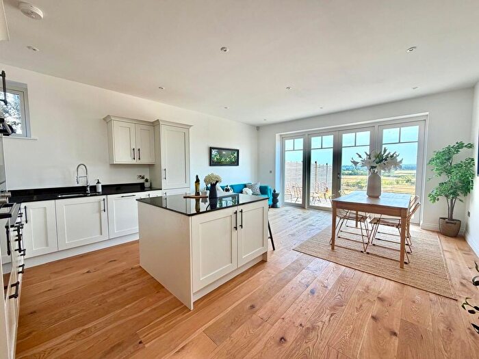 4 Bedroom End Terrace House For Sale In Church Hill, Stalbridge, Sturminster Newton, Dorset, DT10