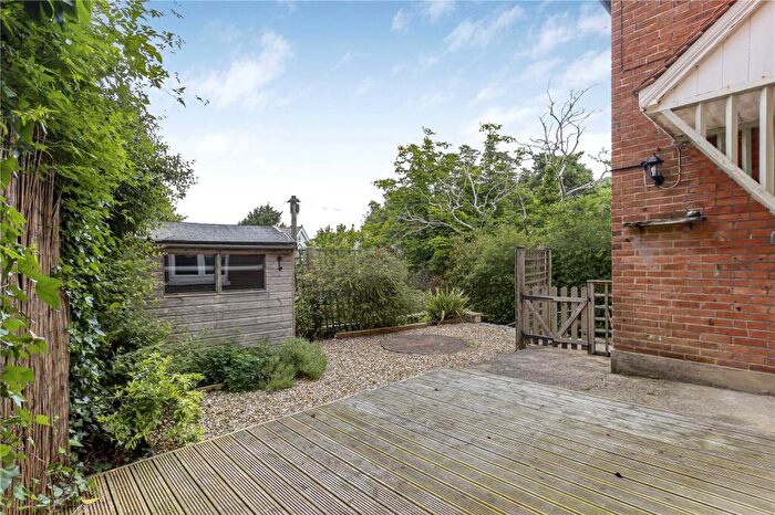 2 Bedroom Apartment For Sale In St Albans Crescent, Queens Park, Bournemouth, BH8