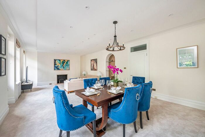 4 Bedroom Flat To Rent In Iverna Court, High Street Kensington, W8