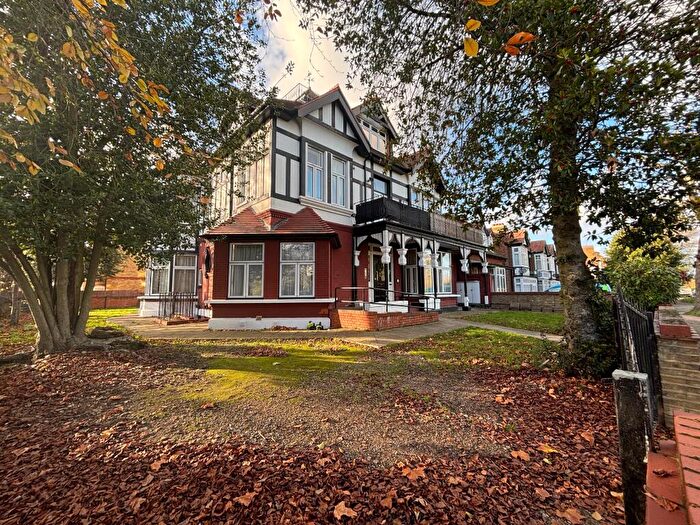 1 Bedroom Apartment To Rent In Whipps Cross Road, E11