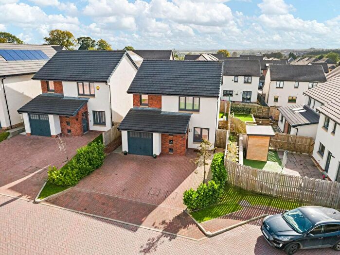 3 Bedroom Detached House For Sale In Red Brae Place, Dunipace, FK6