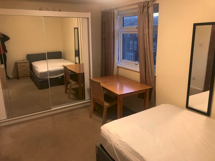 4 Bedroom Terraced House To Rent In Hillingdon Street, London, SE17