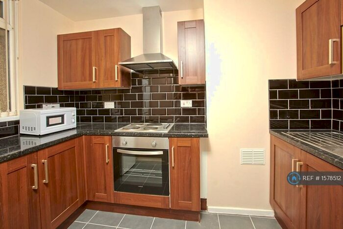 2 Bedroom Flat To Rent In Grindlay House, Coventry, CV1