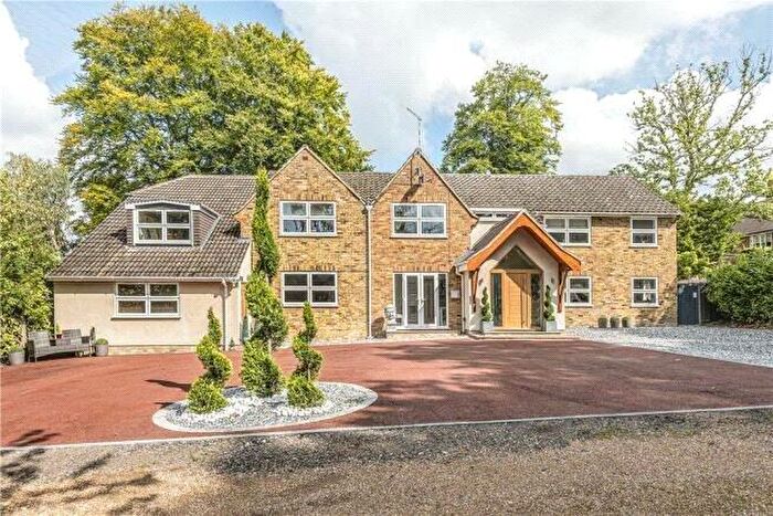 5 Bedroom Detached House For Sale In Golf Drive, Camberley, Surrey, GU15