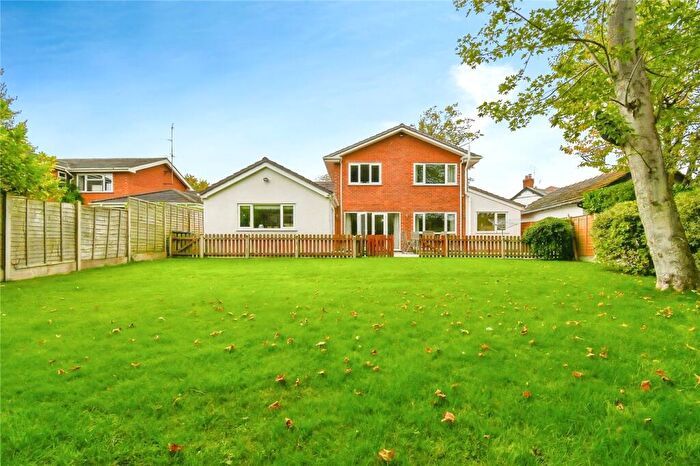 4 Bedroom Detached House For Sale In Birkenhead Road, Willaston, Neston, CH64