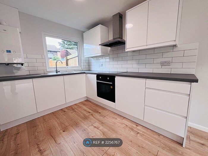 2 Bedroom Terraced House To Rent In South Holme Court, Northampton, NN3