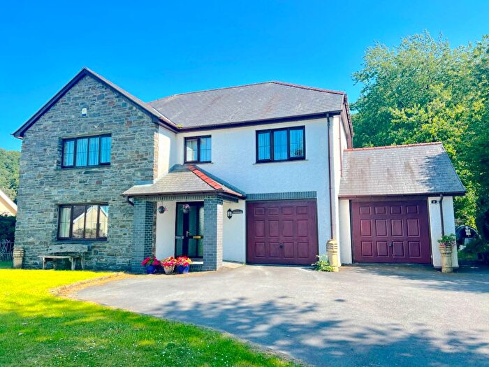4 Bedroom Property For Sale In Llanilar, Aberystwyth, Ceredigion, SY23
