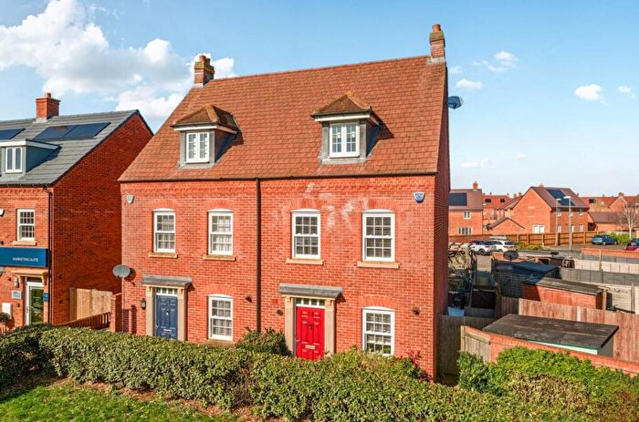 4 Bedroom Semi Detached House For Sale In Great Denham, MK40