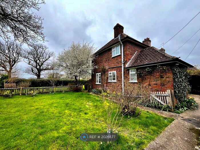 2 Bedroom Semi-Detached House To Rent In Little Champions Farm Cottages, West Grinstead, Horsham, RH13