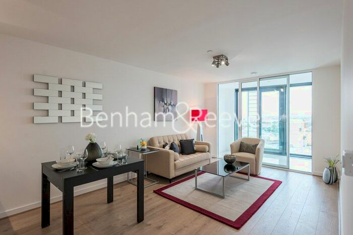 1 Bedroom Flat To Rent In Station Street, Stratford, E15