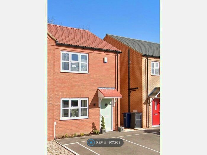 2 Bedroom Semi-Detached House To Rent In Thomas Aveling Close, Elm, PE14