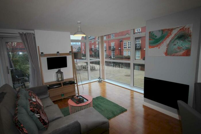 2 Bedroom Apartment To Rent In Chapletown Street, Manchester, M1