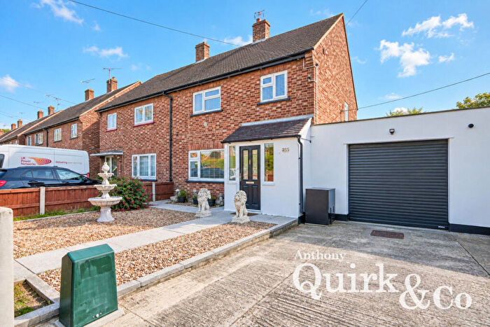 3 Bedroom Semi-Detached House For Sale In High Road, Benfleet, SS7
