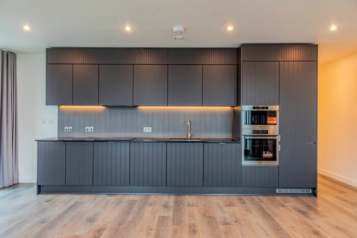 2 Bedroom Flat To Rent In Cherry Park Lane, London, E20