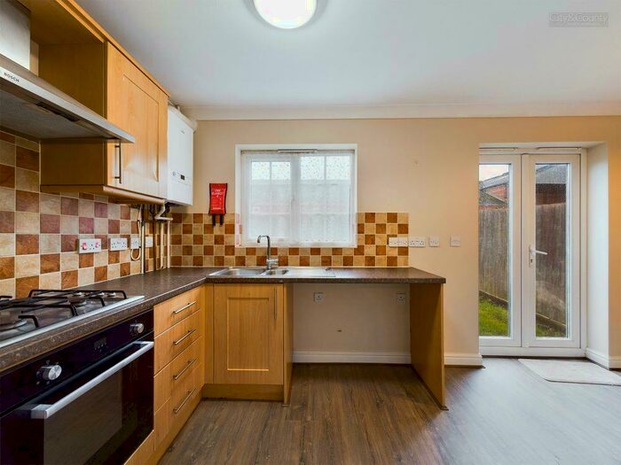 3 Bedroom Semi-Detached House To Rent In Oxford Gardens, Holbeach, Spalding, PE12