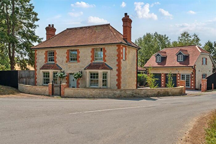 4 Bedroom Detached House For Sale In Todber, Sturminster Newton, DT10