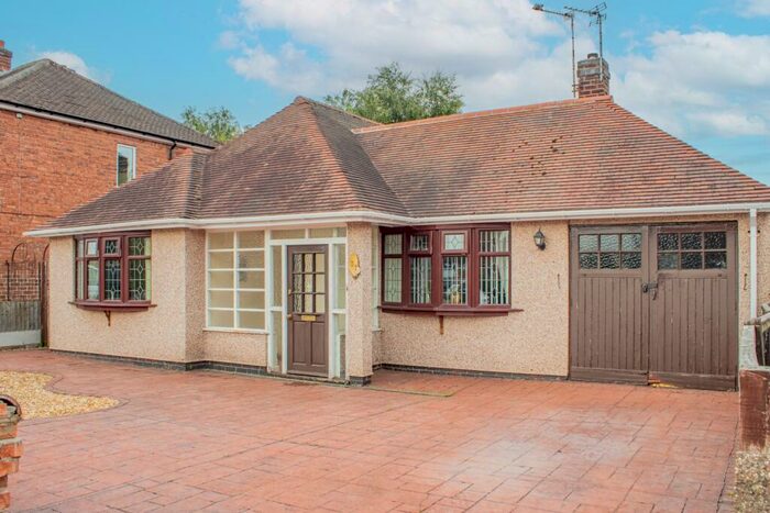2 Bedroom Detached Bungalow For Sale In Erewash Grove, Toton, Nottingham, Nottinghamshire, NG9