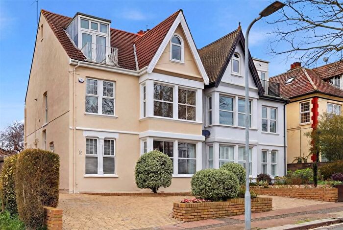 6 Bedroom Semi Detached House For Sale In Cossington Road, Westcliff-On-Sea, Essex, SS0
