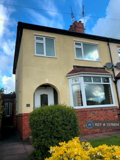 3 Bedroom Semi-Detached House To Rent In Westlands Road, Uttoxeter, ST14