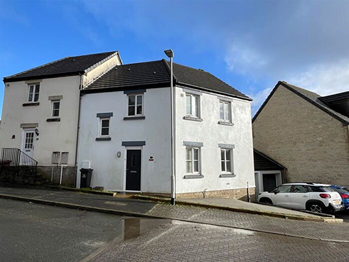 3 Bedroom Semi Detached House For Sale In Triumphal Crescent, Woodford, Plympton, PL7
