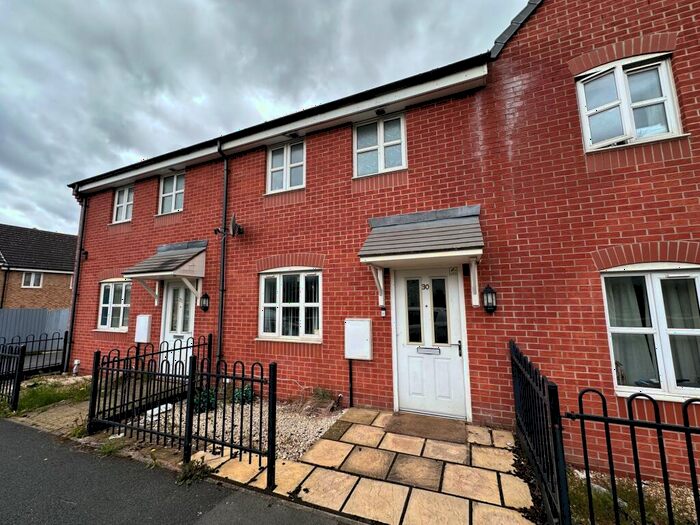 3 Bedroom Terraced House To Rent In Shillingford Road, Manchester, M18