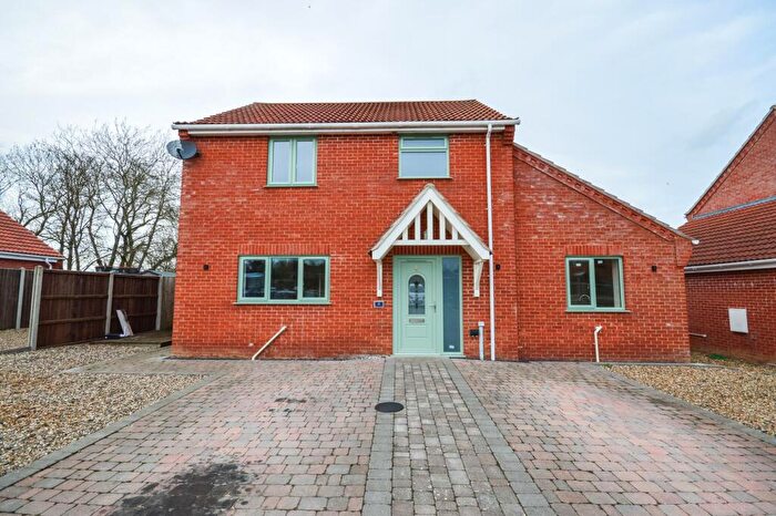 3 Bedroom Detached House To Rent In Holme Hale, IP25
